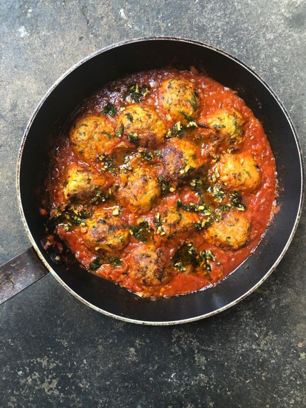 COURGETTE & CHICKPEA MEATBALLS (VEGAN)