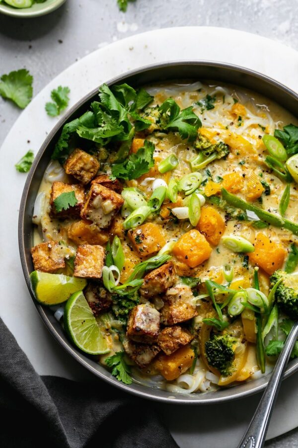 GREEN THAI VEGETABLE CURRY WITH TOFU - VEGAN