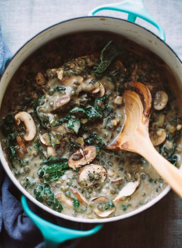 CREAMY FRENCH LENTILS w/ Mushrooms & Kale - VEGAN